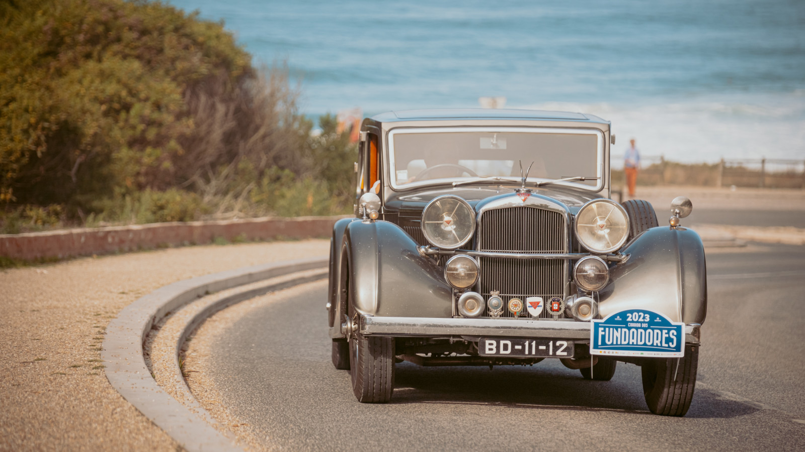 19 cool classic cars on tour in Portugal | Classic & Sports Car